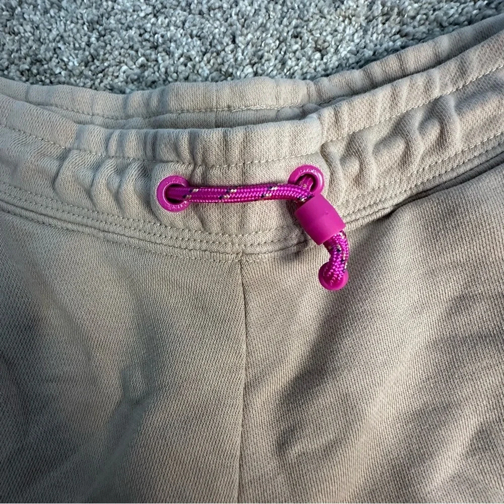 Nike Sportswear Icon Clash Fleece Drawcord Shorts small tan loungewear pockets - Picture 10 of 16